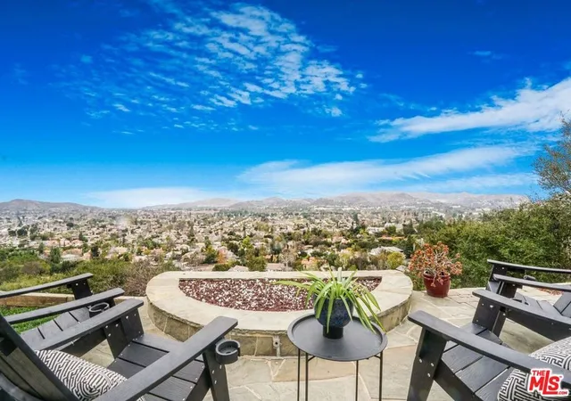 3rd image of 3485 Ridgeford Dr, Westlake Village, CA 91361 | MLS# 26832979