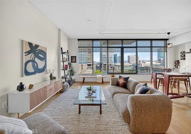 2nd image of 1100 South Hope St #1006, Los Angeles, CA 90015 | MLS# PW26102243