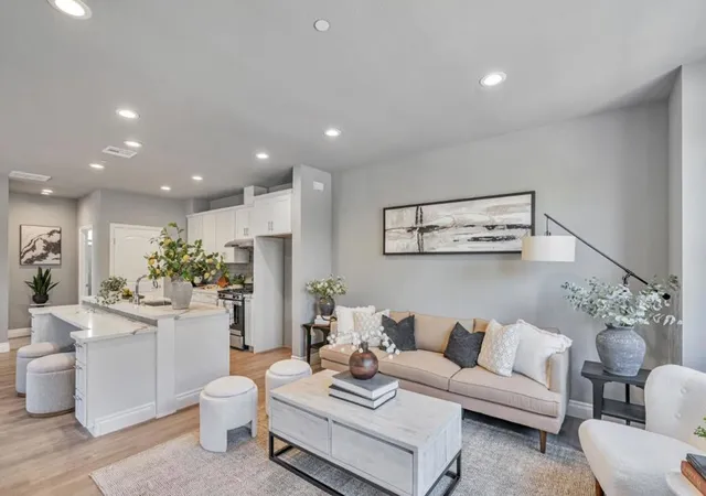 3rd image of 24757 O'Neil Ave, Hayward, CA 94544 | MLS# ML82046946