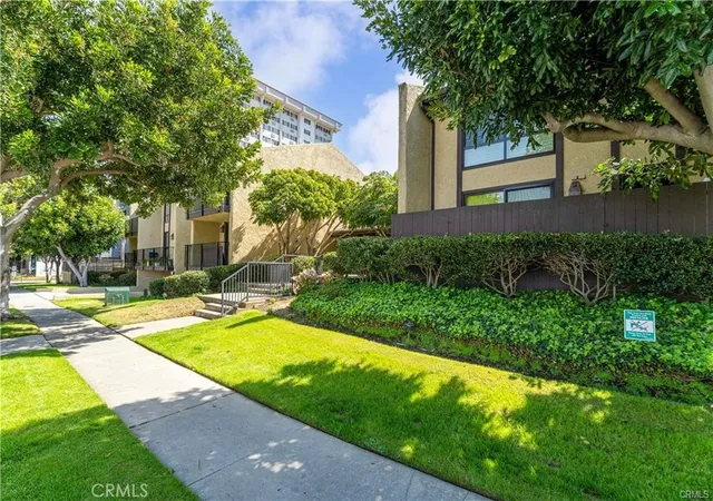 2nd image of 3520 Maricopa St #16, Torrance, CA 90503 | MLS# OC26103643