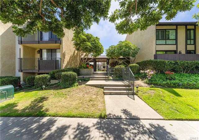 3rd image of 3520 Maricopa St, Torrance, CA 90503