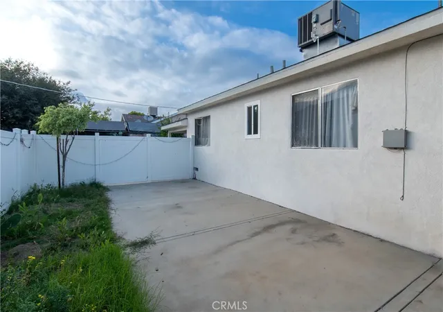 35th image of 10359 Telfair, Pacoima, CA 91331 | MLS# SR26071072