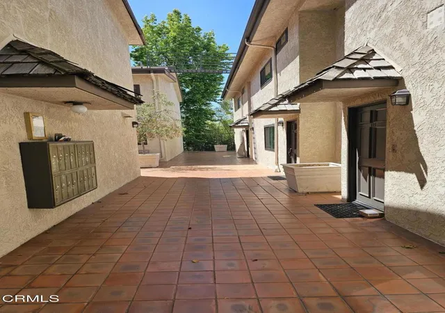 4th image of 12330 Magnolia Blvd #106, Valley Village, CA 91607 | MLS# P1-27134