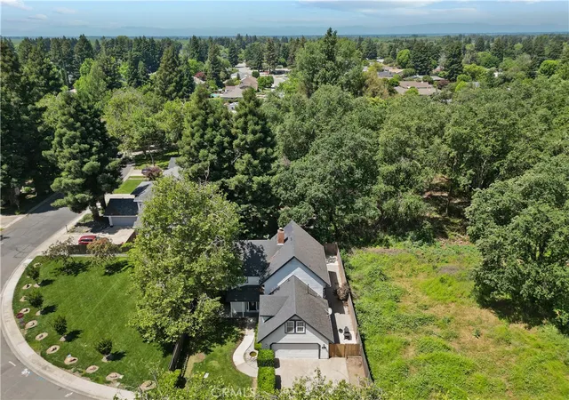 Photo 3 of Single family home for sale at 821 Victorian Park, Chico, CA 95926 | MLS# SN26092884 | Listing updated on 2026-09-24