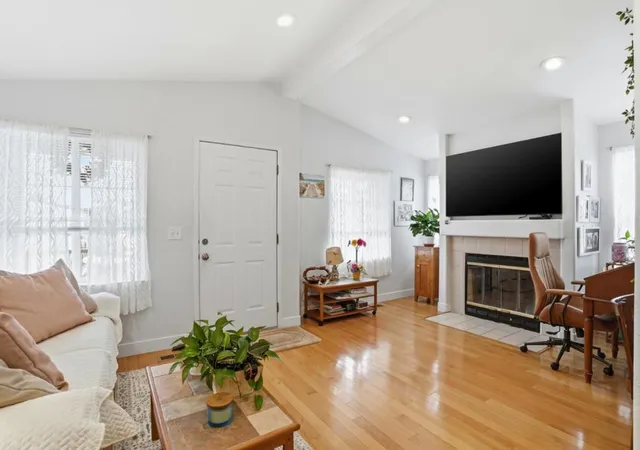 2nd image of 433 Sylvan #120, Mountain View, CA 94041 | MLS# ML82046995