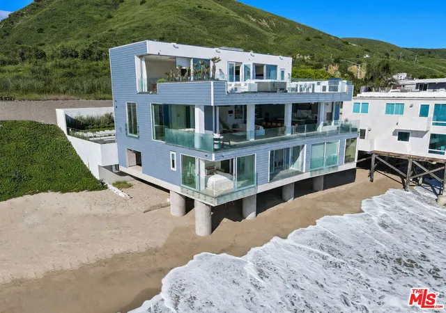 Homes for sale in Malibu, CA | 26122 Pacific Coast Hwy, Malibu, CA 90265 | MLS# 26831765