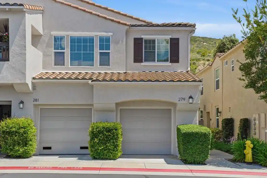 Townhouse for sale at 279 Trilogy St, San Marcos, CA 92078 | MLS# NDP2604632