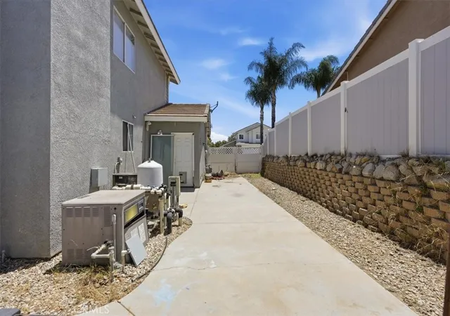Homes for sale in Corona, CA | 27255 Echo Canyon Ct, Corona, CA 92883 | MLS# PW26102394