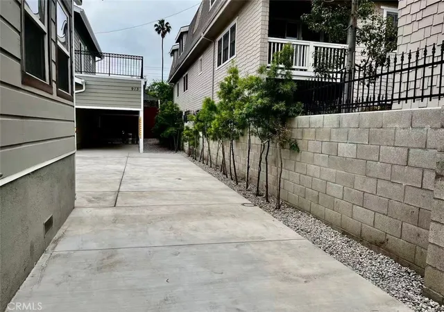 3rd image of 915 W 21St, Los Angeles, CA 90007 | MLS# WS26103487
