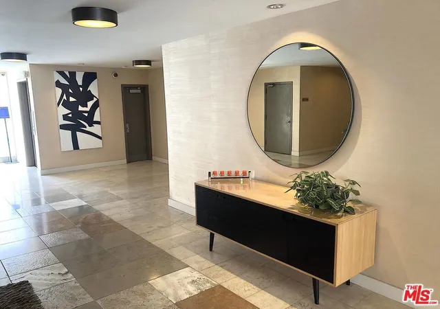 5th image of 1025 N Kings Rd #115, West Hollywood, CA 90069 | MLS# 26833531