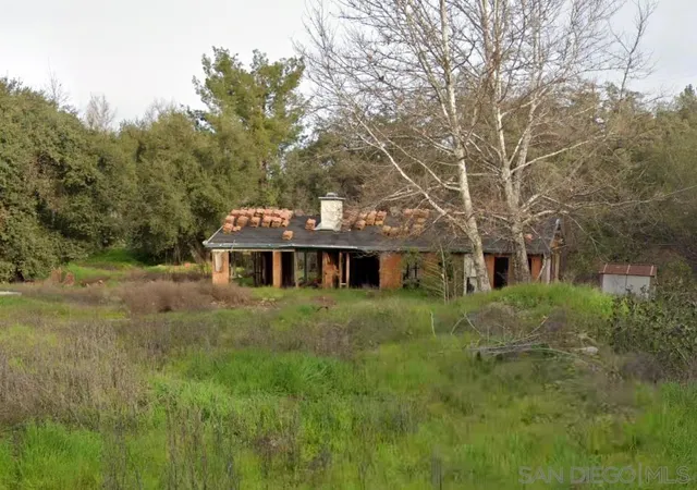 Photo 1 of Single family home for sale at 865 N Glen Oaks Dr, Alpine, CA 91901 | MLS# 260011567SD | Listing updated on 2026-05-13