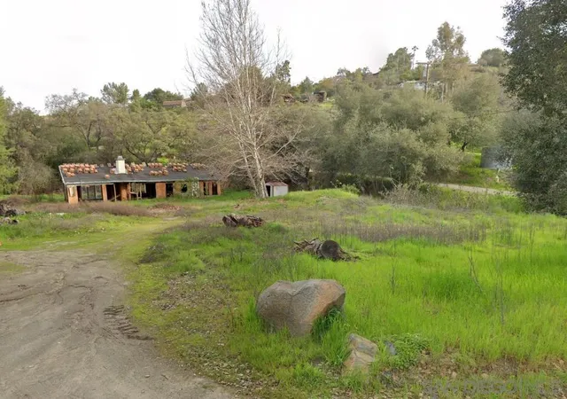 Photo 2 of Single family home for sale at 865 N Glen Oaks Dr, Alpine, CA 91901 | MLS# 260011567SD | Listing updated on 2026-05-13