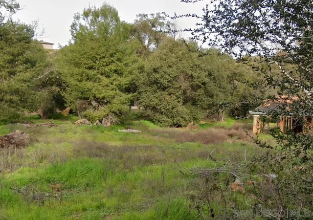 Photo 3 of Single family home for sale at 865 N Glen Oaks Dr, Alpine, CA 91901 | MLS# 260011567SD | Listing updated on 2026-05-13