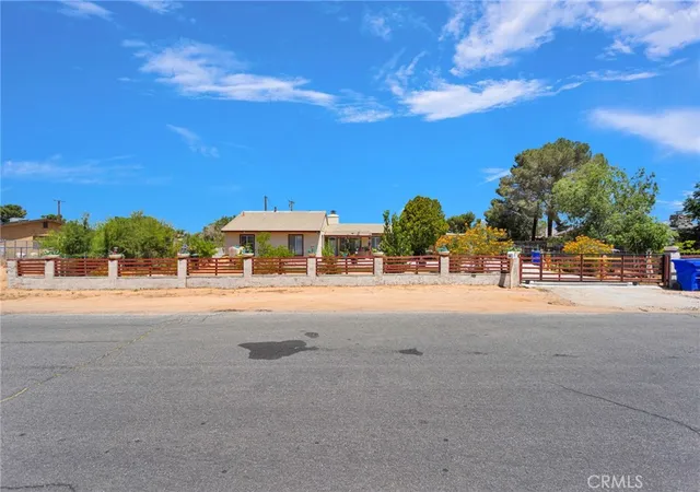 2nd image of 21998 Biloxi Rd, Apple Valley, CA 92307 | MLS# IG26102301