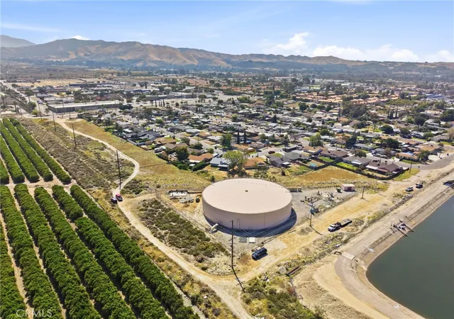 3rd image of 2016 San Bernardino Ave, Mentone, CA 92359 | MLS# IG26099511