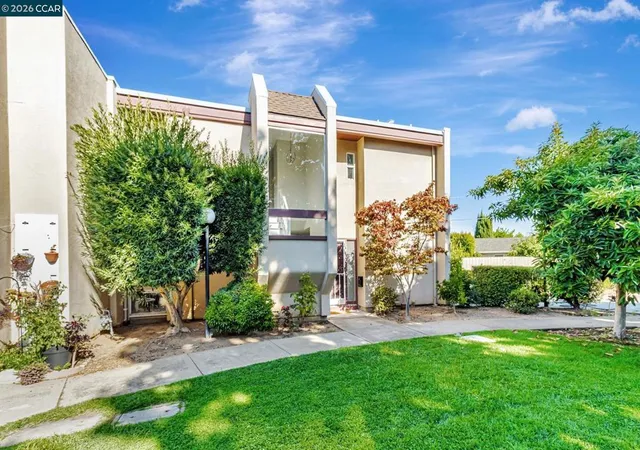 32nd image of 820 Hooshang Ct, Cupertino, CA 95014 | MLS# 41134537