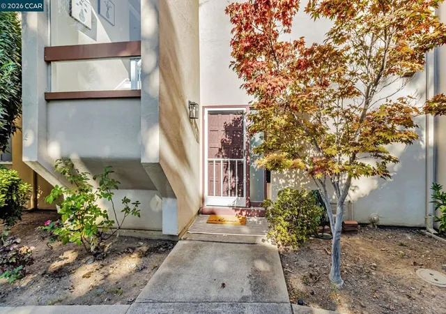 3rd image of 820 Hooshang Ct, Cupertino, CA 95014 | MLS# 41134537