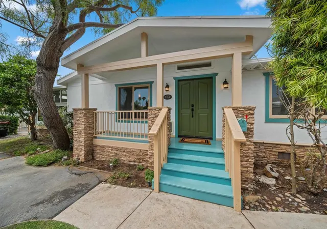 Homes for sale in Encinitas, CA | 699 N Vulcan Ave Spc 133, Encinitas, CA 92024 | MLS# NDP2604637