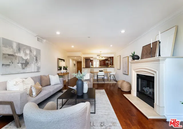 3rd image of 1417 S Westgate Ave, Los Angeles, CA 90025