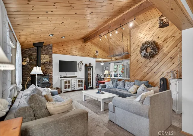 Homes for sale in Pine Mountain Club, CA | 1900 Teton Wy, Pine Mountain Club, CA 93222 | MLS# SR26102859