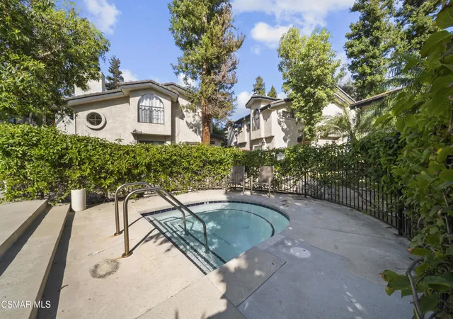 Homes for sale in Agoura Hills, CA | 5728 Skyview Way, Agoura Hills, CA 91301 | Houzeo