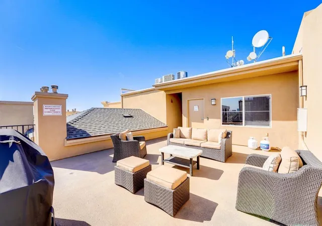 2nd image of 3990 Centre, San Diego, CA 92103