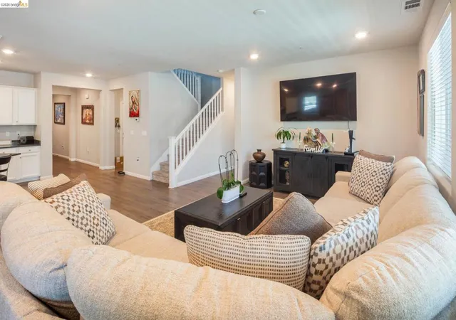 Homes for sale in Brentwood, CA | 379 Savannah Way, Brentwood, CA 94513 | MLS# 41134571