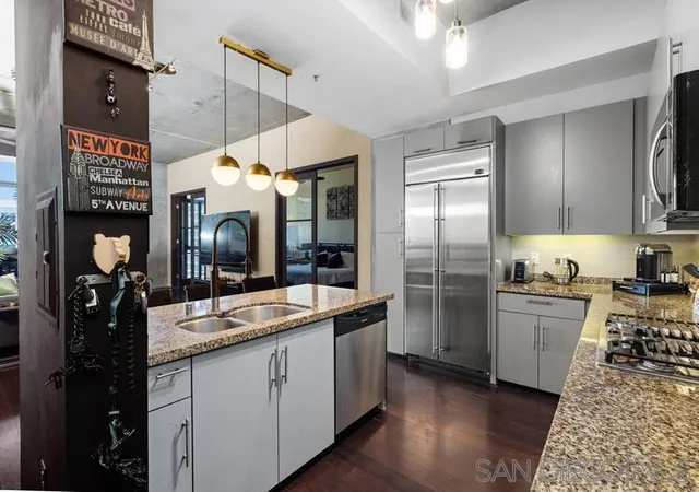 3rd image of 527 10Th Ave #605, San Diego, CA 92101 | MLS# 260011588SD