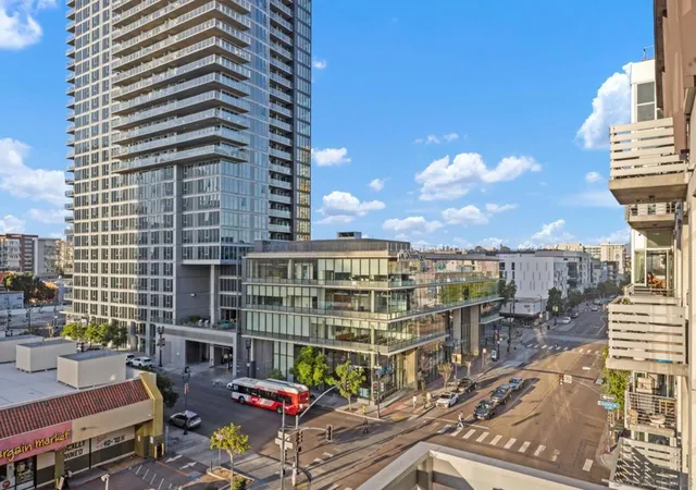 5th image of 527 10Th Ave #605, San Diego, CA 92101 | MLS# 260011588SD