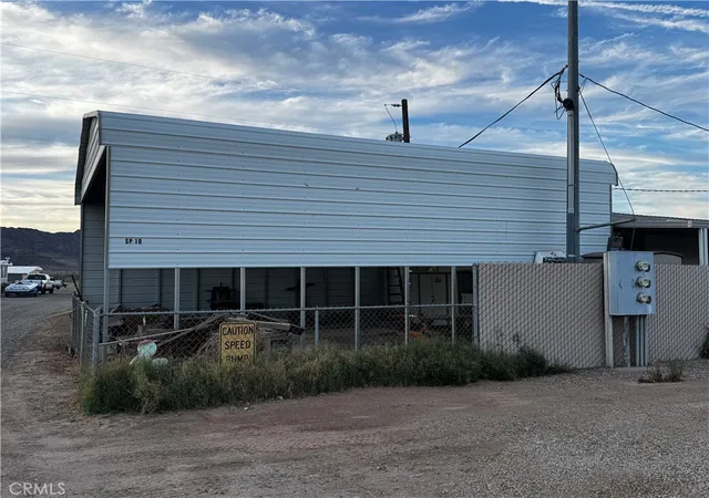 Photo 4 of Manufactured home for sale at 42500 Highway 95 #10, Blythe, CA 92225 | MLS# IG26104523 | Listing updated on 2026-09-08