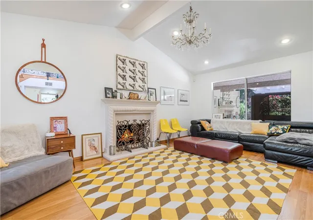 1st image of 3636 Dellvale Pl, Encino, CA 91436 | MLS# IV26104498