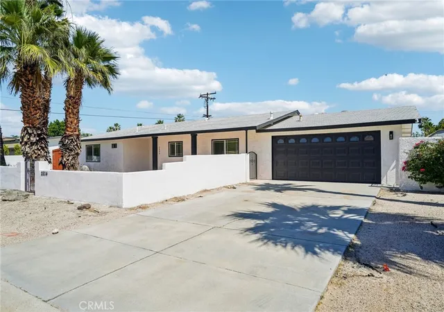 Photo 2 of Single family home for sale at 2804 E Valencia, Palm Springs, CA 92262 | MLS# HD26104530 | Listing updated on 2026-09-23