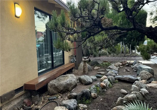 1st image of 2117 Colby Ave, West Los Angeles, CA 90025 | MLS# CV26102630