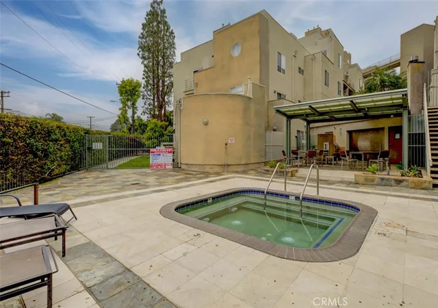 Homes for sale in La Crescenta, CA | 2900 Fairway Avenue, La Crescenta, CA 91214 | Houzeo