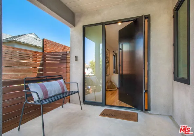 2nd image of 3558 S Muirfield Rd, Los Angeles, CA 90016 | MLS# 26833321