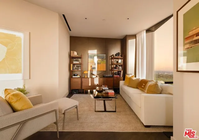 4th image of 211 W Elm Ct #28A, Los Angeles, CA 90067 | MLS# 26830931