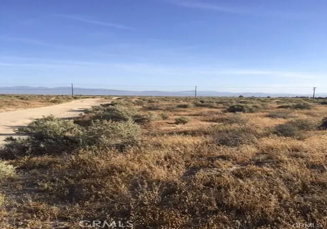 5th image of 93 Avenue J, Roosevelt, CA 93535 | MLS# DW26104656