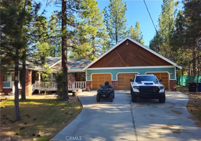 Homes for sale in Big Bear City, CA | 2474 Oak Ln, Big Bear City, CA 92314 | MLS# GD26103927
