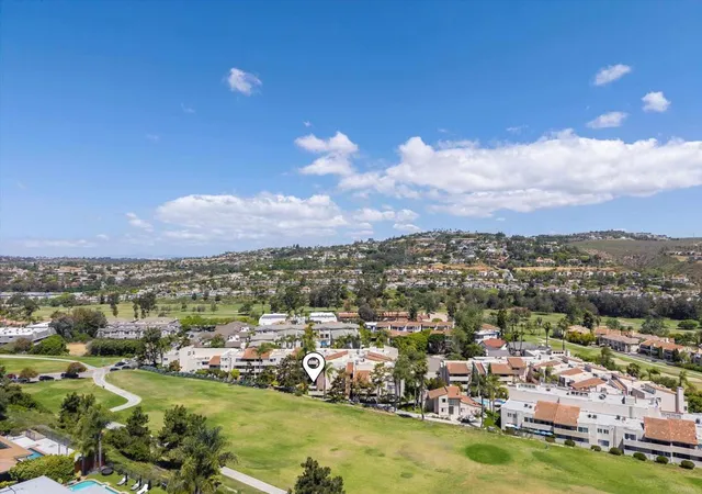 Homes for sale in Carlsbad, CA | 2607 Pirineos Way, Carlsbad, CA 92009 | Houzeo