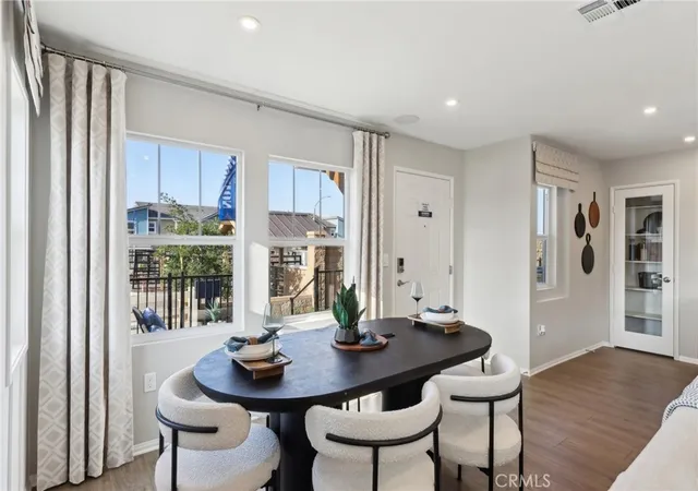 3rd image of 15575 April Dawn Way #1, Fontana, CA 92336 | MLS# SW26104718