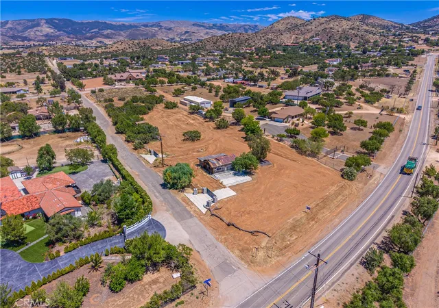 Homes for sale in Agua Dulce, CA | 10367 Escondido Canyon, Agua Dulce, CA 91390 | MLS# SR26104298