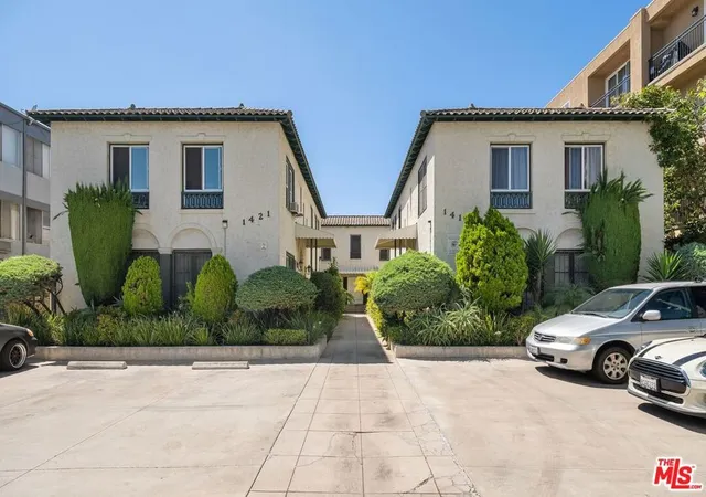 1st image of 1415 S St Andrews Pl, Los Angeles, CA 90019 | MLS# 26833875