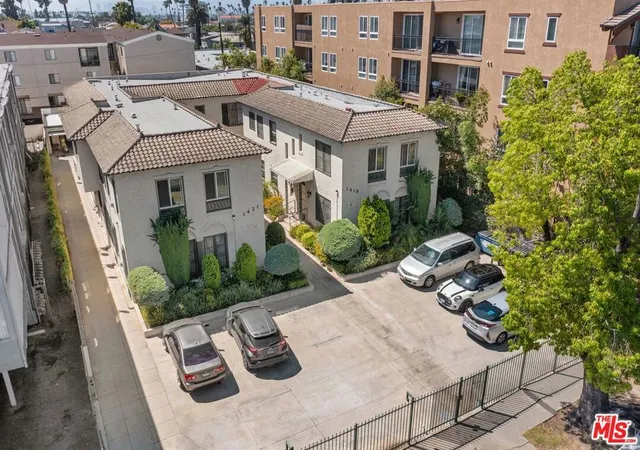 3rd image of 1415 S St Andrews Pl, Los Angeles, CA 90019 | MLS# 26833875