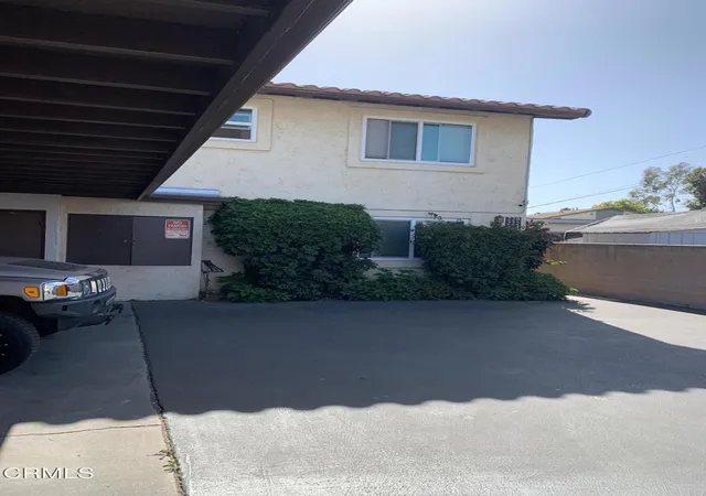 Homes for sale in Santa Paula, CA | 220 S Palm Ave, Santa Paula, CA 93060 | MLS# V1-36403