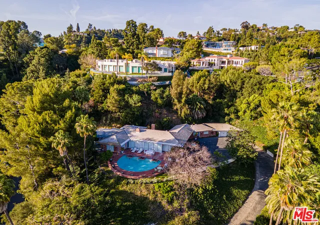 Homes for sale in Beverly Hills, CA | 1114 Calle Vista Dr, Beverly Hills, CA 90210 | MLS# 26830755