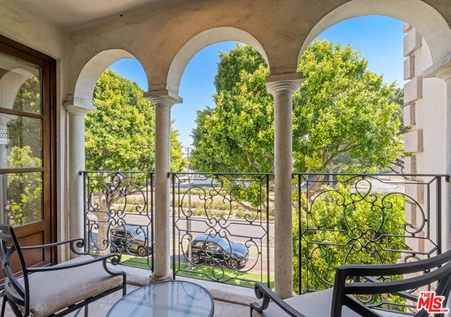 2nd image of 9249 Burton Wy, Beverly Hills, CA 90210