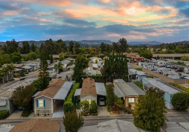 24th image of 48 Via Lisboa #48, Camarillo, CA 93012 | MLS# V1-36409