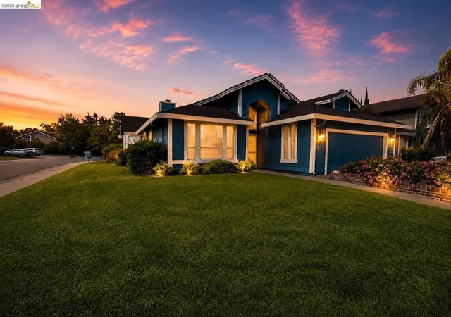 Photo 2 of Single family home for sale at 5001 Meadow Pass Way, Antelope, CA 95843 | MLS# 41134627 | Listing updated on 2026-09-26