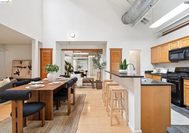 2nd image of 530 E 8th St #207, Oakland, CA 94606 | MLS# 41134625