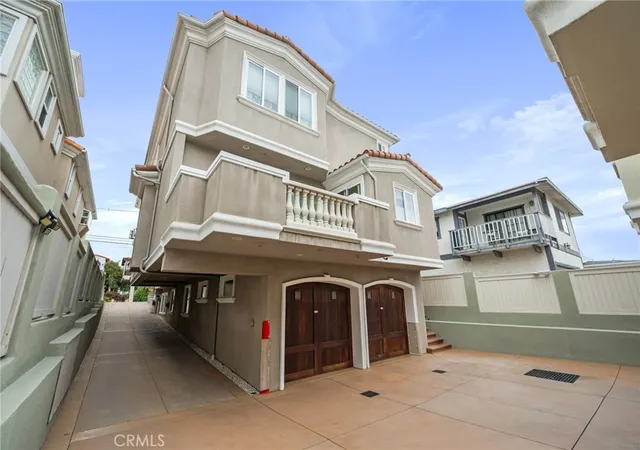 Homes for sale in Redondo Beach, CA | 217 S Irena Ave #A, Redondo Beach, CA 90277 | MLS# PV26104706